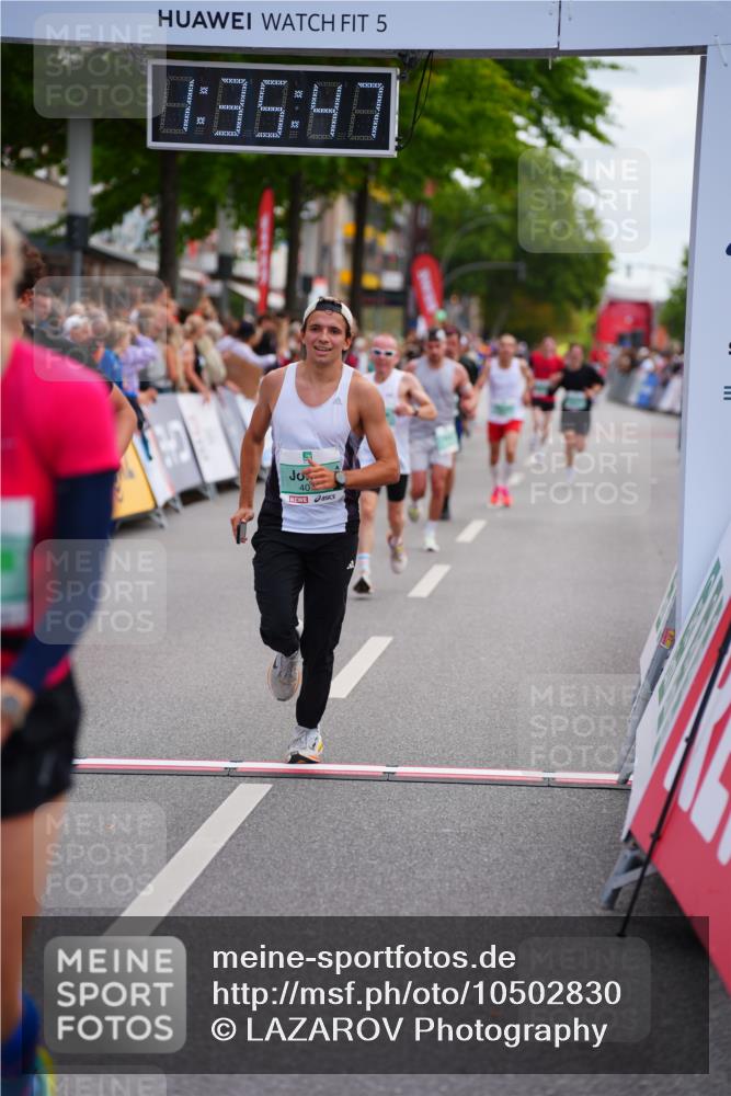 20.09.2026 - PSD Bank Halbmarathon LAZAROV Photography http://msf.ph/oto/10502830 20.09.2026 11:35:46 Ziel 1520, 1614, 2379, 4075, 4076, 4649 meine-sportfotos.de