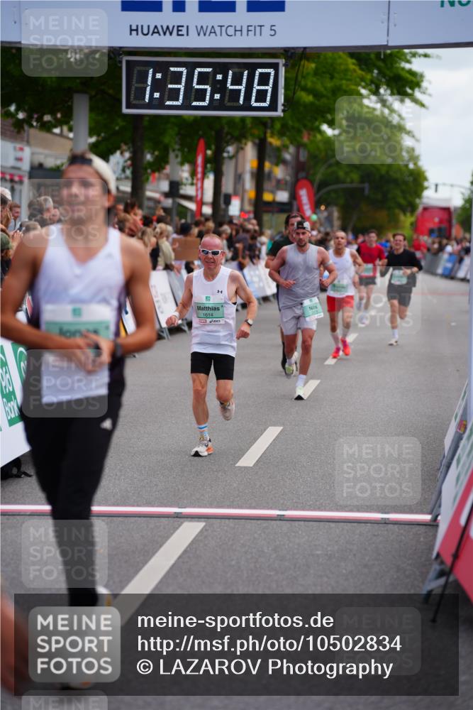 20.09.2026 - PSD Bank Halbmarathon LAZAROV Photography http://msf.ph/oto/10502834 20.09.2026 11:35:48 Ziel 1614, 1693, 2379, 3518, 4075, 4076, 4649, 4705 meine-sportfotos.de