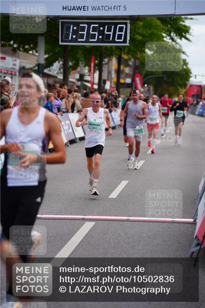 20.09.2026 - PSD Bank Halbmarathon LAZAROV Photography http://msf.ph/oto/10502836 20.09.2026 11:35:48 Ziel 1614, 1693, 2379, 3518, 4075, 4076, 4649, 4705 meine-sportfotos.de