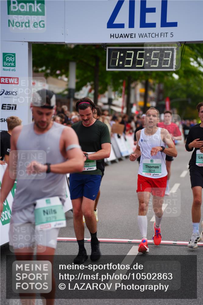 20.09.2026 - PSD Bank Halbmarathon LAZAROV Photography http://msf.ph/oto/10502863 20.09.2026 11:35:52 Ziel 1429, 1614, 1693, 1838, 2244, 2379, 3518, 4075, 4076, 4705 meine-sportfotos.de