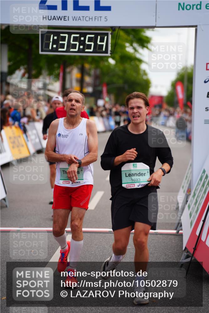 20.09.2026 - PSD Bank Halbmarathon LAZAROV Photography http://msf.ph/oto/10502879 20.09.2026 11:35:54 Ziel 1429, 1614, 1693, 1838, 2244, 2379, 3518, 4075, 4076, 4705 meine-sportfotos.de