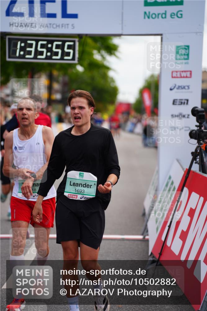 20.09.2026 - PSD Bank Halbmarathon LAZAROV Photography http://msf.ph/oto/10502882 20.09.2026 11:35:54 Ziel 1429, 1614, 1693, 1838, 2244, 2379, 3518, 4075, 4076, 4705 meine-sportfotos.de