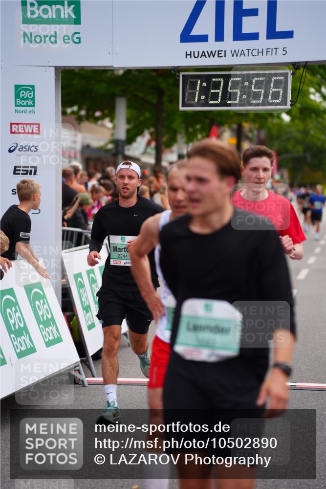 20.09.2026 - PSD Bank Halbmarathon LAZAROV Photography http://msf.ph/oto/10502890 20.09.2026 11:35:55 Ziel 1429, 1614, 1693, 1838, 2244, 2379, 3518, 4705 meine-sportfotos.de