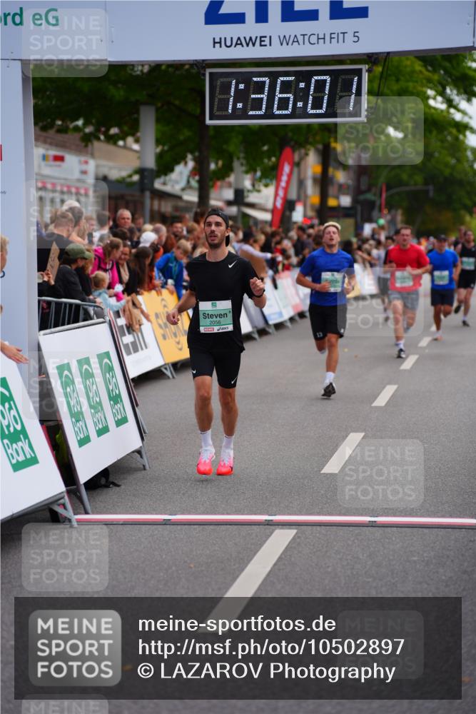 20.09.2026 - PSD Bank Halbmarathon LAZAROV Photography http://msf.ph/oto/10502897 20.09.2026 11:36:01 Ziel 1429, 1838, 2056, 2244, 2349, 2848 meine-sportfotos.de