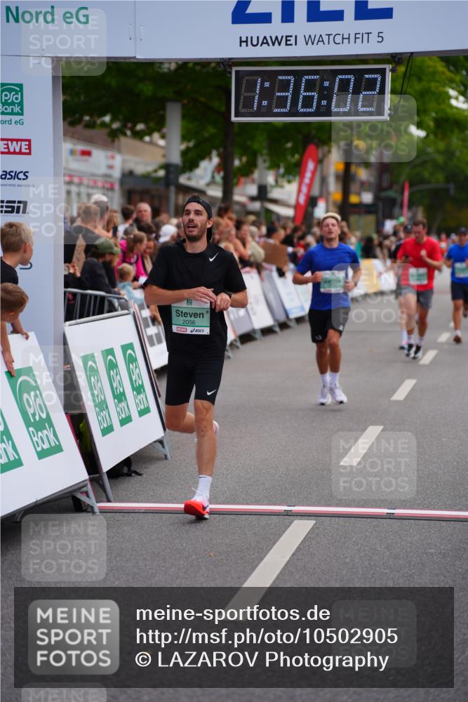 20.09.2026 - PSD Bank Halbmarathon LAZAROV Photography http://msf.ph/oto/10502905 20.09.2026 11:36:01 Ziel 1429, 1838, 2056, 2244, 2349, 2848 meine-sportfotos.de