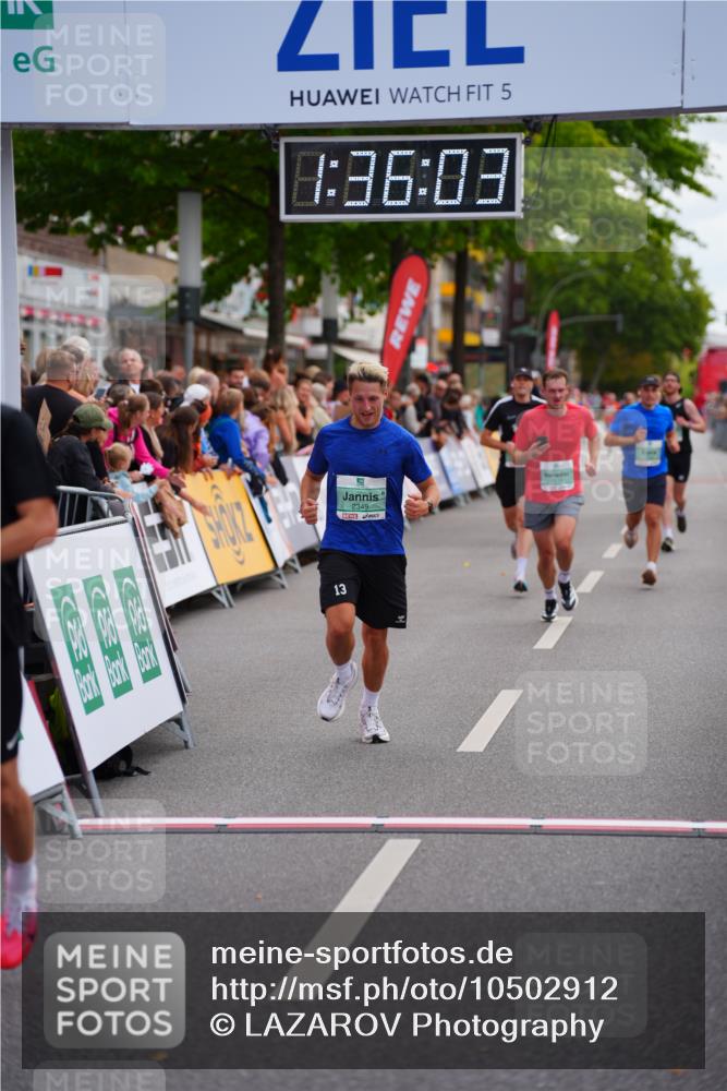 20.09.2026 - PSD Bank Halbmarathon LAZAROV Photography http://msf.ph/oto/10502912 20.09.2026 11:36:02 Ziel 1105, 1739, 1838, 2056, 2244, 2349, 2848 meine-sportfotos.de