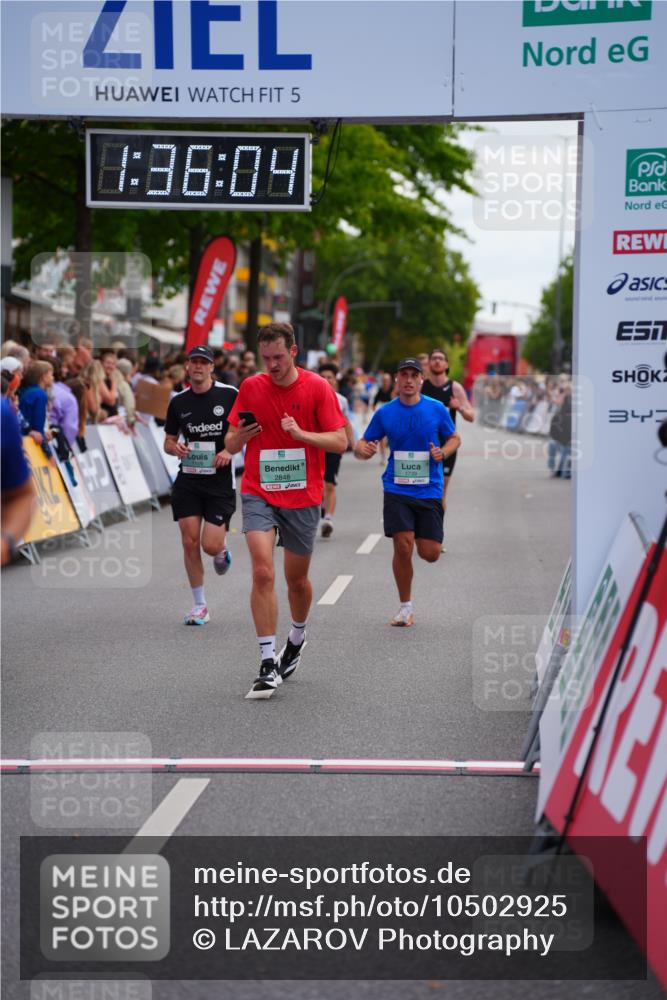 20.09.2026 - PSD Bank Halbmarathon LAZAROV Photography http://msf.ph/oto/10502925 20.09.2026 11:36:04 Ziel 1105, 1739, 2056, 2349, 2848, 3176 meine-sportfotos.de