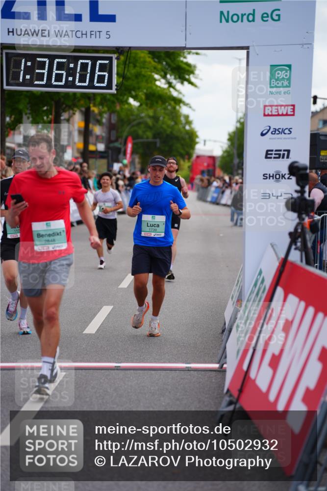 20.09.2026 - PSD Bank Halbmarathon LAZAROV Photography http://msf.ph/oto/10502932 20.09.2026 11:36:05 Ziel 1105, 1739, 1781, 2056, 2349, 2848, 3176 meine-sportfotos.de