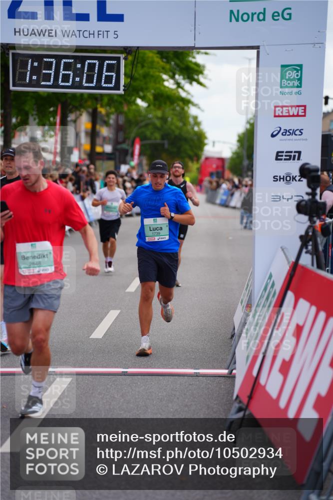 20.09.2026 - PSD Bank Halbmarathon LAZAROV Photography http://msf.ph/oto/10502934 20.09.2026 11:36:05 Ziel 1105, 1739, 1781, 2056, 2349, 2848, 3176 meine-sportfotos.de