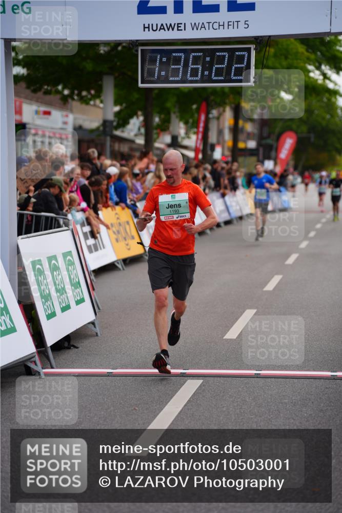 20.09.2026 - PSD Bank Halbmarathon LAZAROV Photography http://msf.ph/oto/10503001 20.09.2026 11:36:21 Ziel 1193, 2109, 2306 meine-sportfotos.de