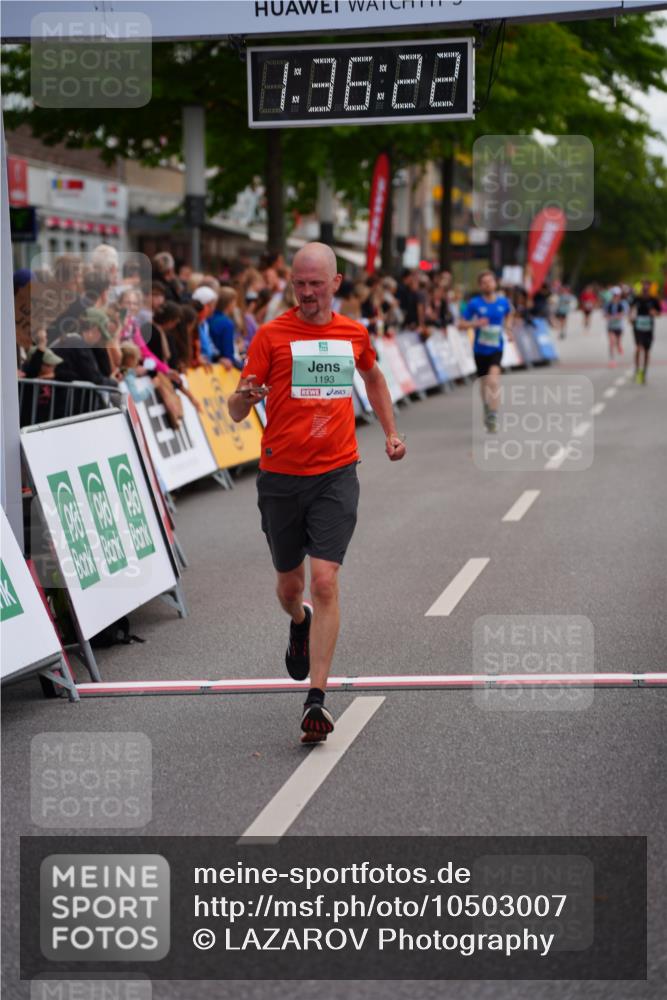 20.09.2026 - PSD Bank Halbmarathon LAZAROV Photography http://msf.ph/oto/10503007 20.09.2026 11:36:22 Ziel 1193, 2109, 2306 meine-sportfotos.de