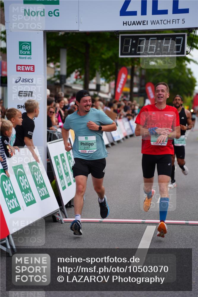 20.09.2026 - PSD Bank Halbmarathon LAZAROV Photography http://msf.ph/oto/10503070 20.09.2026 11:36:43 Ziel 2157, 2722, 4143 meine-sportfotos.de
