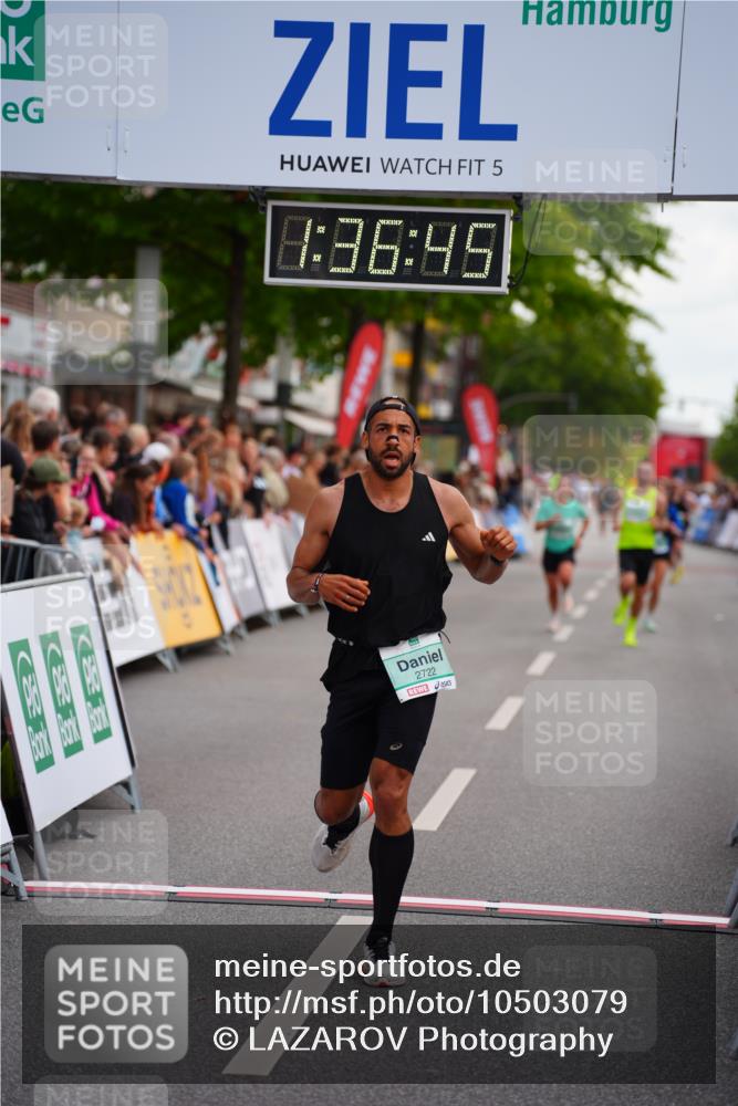 20.09.2026 - PSD Bank Halbmarathon LAZAROV Photography http://msf.ph/oto/10503079 20.09.2026 11:36:44 Ziel 2157, 2722, 4143 meine-sportfotos.de