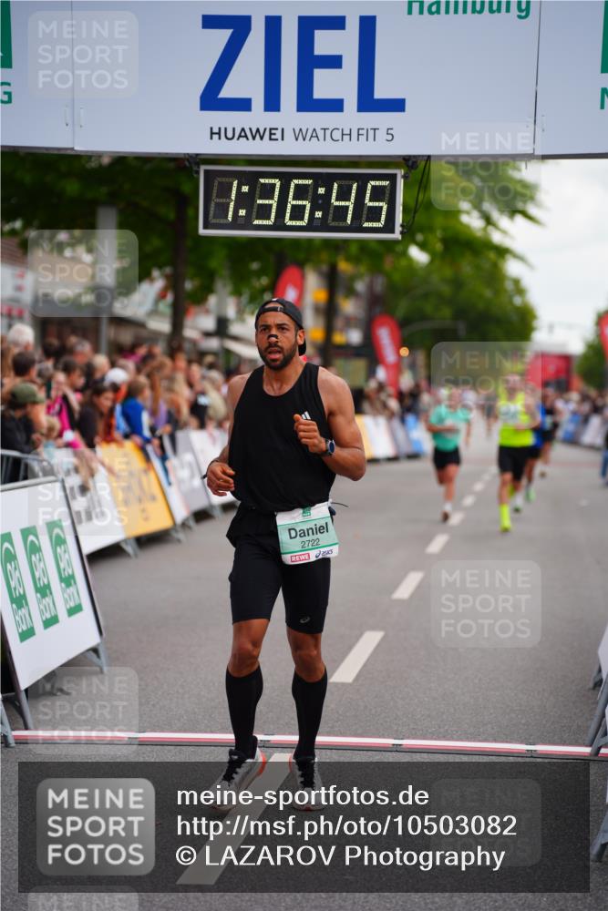 20.09.2026 - PSD Bank Halbmarathon LAZAROV Photography http://msf.ph/oto/10503082 20.09.2026 11:36:45 Ziel 2157, 2487, 2722, 4143, 4503 meine-sportfotos.de