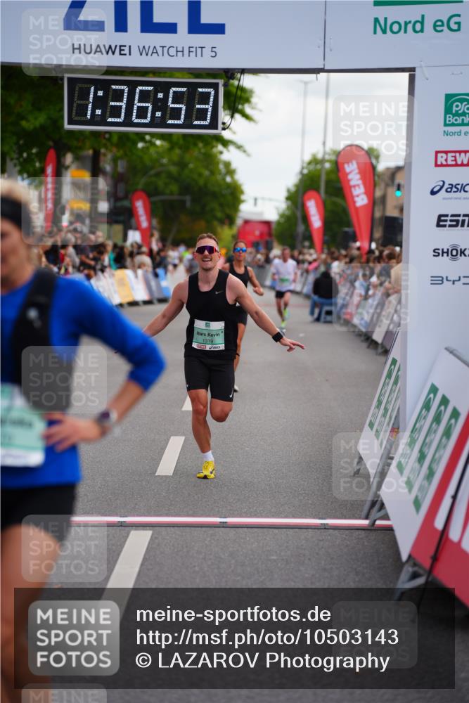 20.09.2026 - PSD Bank Halbmarathon LAZAROV Photography http://msf.ph/oto/10503143 20.09.2026 11:36:53 Ziel 1319, 1670, 2487, 4142, 4503 meine-sportfotos.de