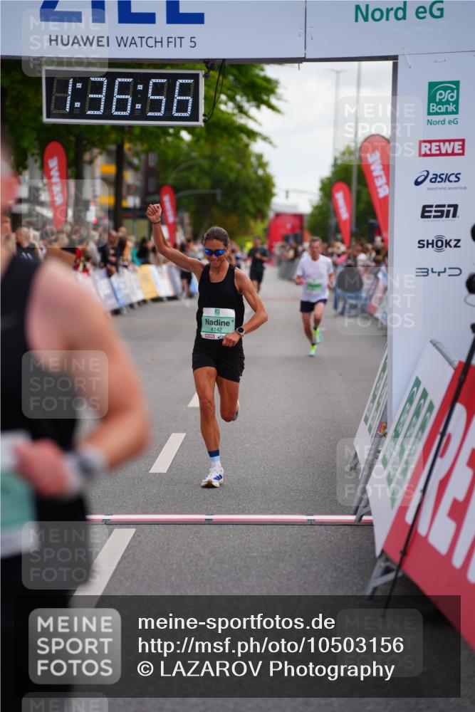 20.09.2026 - PSD Bank Halbmarathon LAZAROV Photography http://msf.ph/oto/10503156 20.09.2026 11:36:56 Ziel 1319, 1670, 2487, 4142, 4503, 4651 meine-sportfotos.de