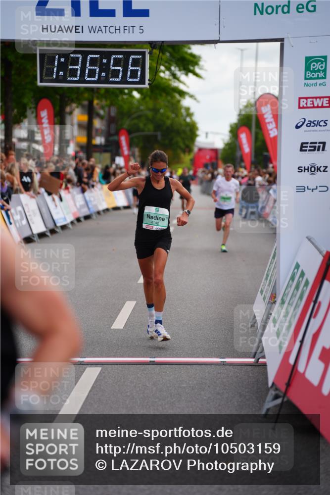 20.09.2026 - PSD Bank Halbmarathon LAZAROV Photography http://msf.ph/oto/10503159 20.09.2026 11:36:56 Ziel 1319, 1670, 2487, 4142, 4503, 4651 meine-sportfotos.de