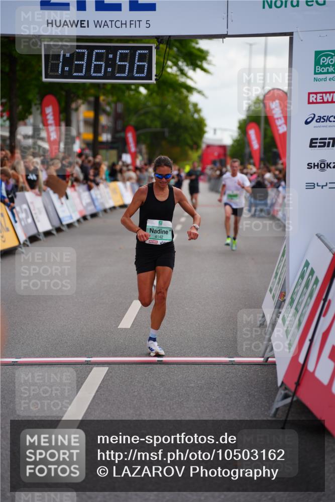20.09.2026 - PSD Bank Halbmarathon LAZAROV Photography http://msf.ph/oto/10503162 20.09.2026 11:36:56 Ziel 1319, 1670, 2487, 4142, 4503, 4651 meine-sportfotos.de