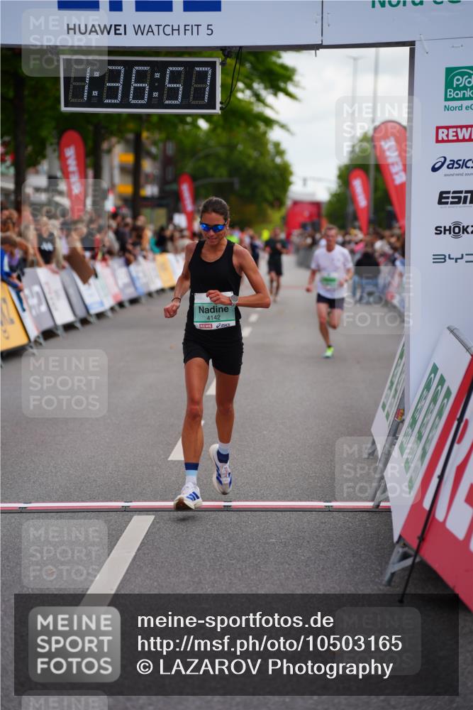 20.09.2026 - PSD Bank Halbmarathon LAZAROV Photography http://msf.ph/oto/10503165 20.09.2026 11:36:56 Ziel 1319, 1670, 2487, 4142, 4503, 4651 meine-sportfotos.de