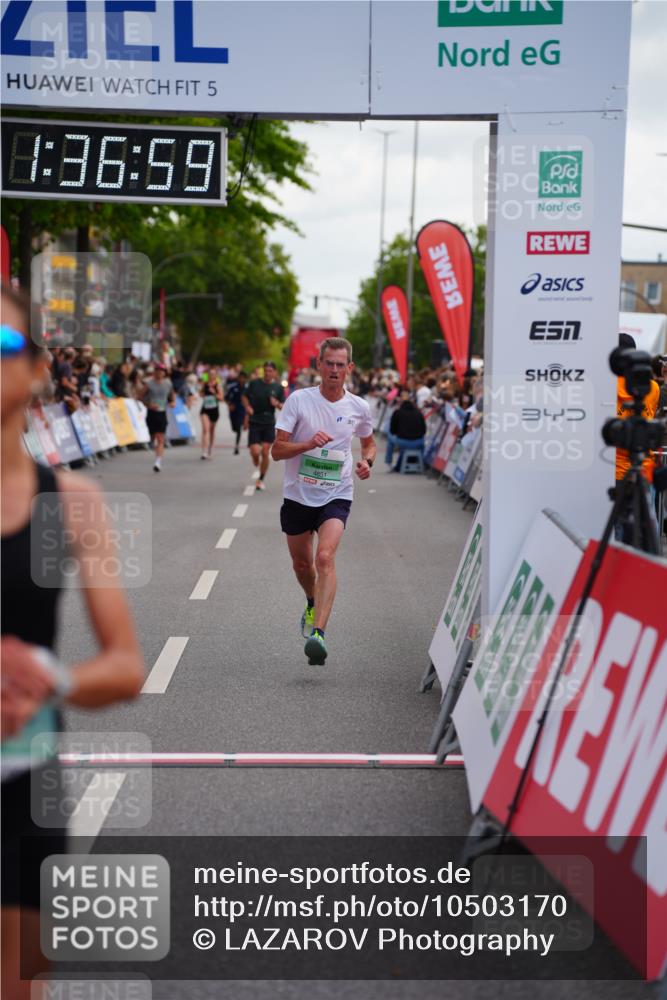 20.09.2026 - PSD Bank Halbmarathon LAZAROV Photography http://msf.ph/oto/10503170 20.09.2026 11:36:58 Ziel 1319, 1670, 4142, 4651 meine-sportfotos.de