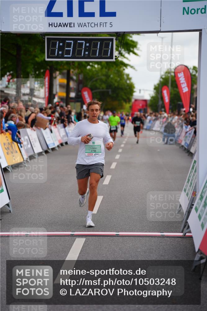 20.09.2026 - PSD Bank Halbmarathon LAZAROV Photography http://msf.ph/oto/10503248 20.09.2026 11:37:10 Ziel 1812, 2925, 3299, 4260, 4779, 4796 meine-sportfotos.de
