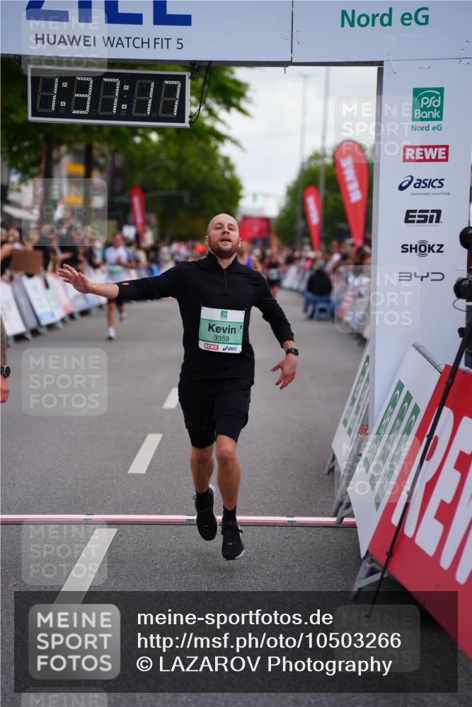 20.09.2026 - PSD Bank Halbmarathon LAZAROV Photography http://msf.ph/oto/10503266 20.09.2026 11:37:17 Ziel 1812, 2102, 3359, 4796 meine-sportfotos.de