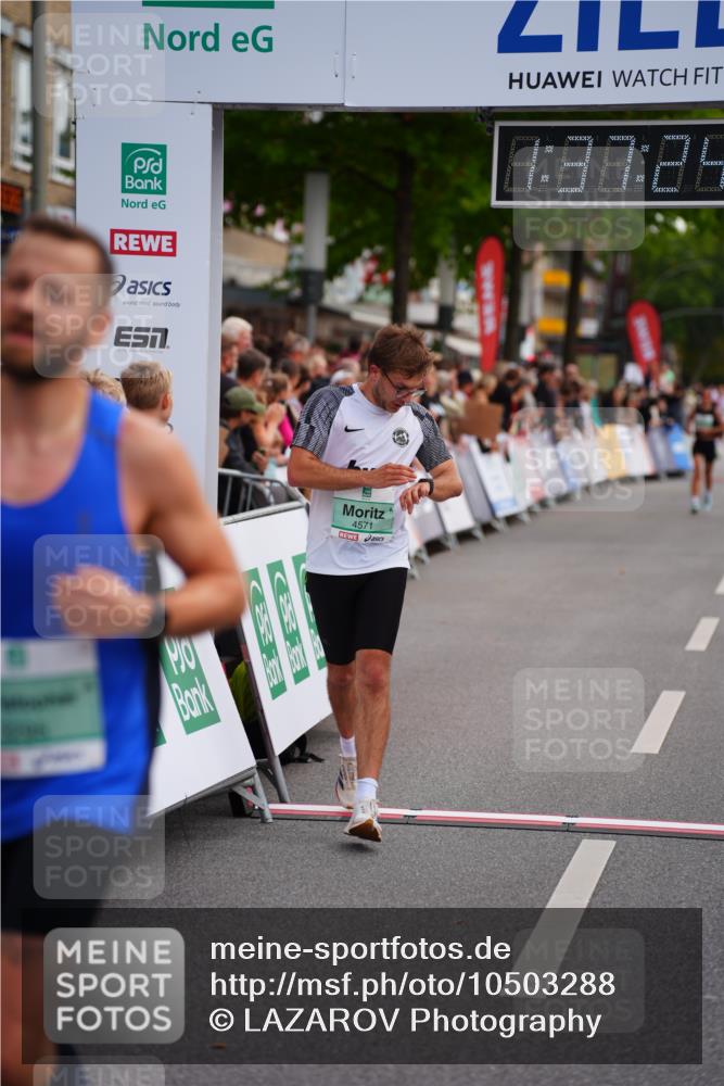 20.09.2026 - PSD Bank Halbmarathon LAZAROV Photography http://msf.ph/oto/10503288 20.09.2026 11:37:24 Ziel 1676, 2102, 3295, 3359, 4571 meine-sportfotos.de