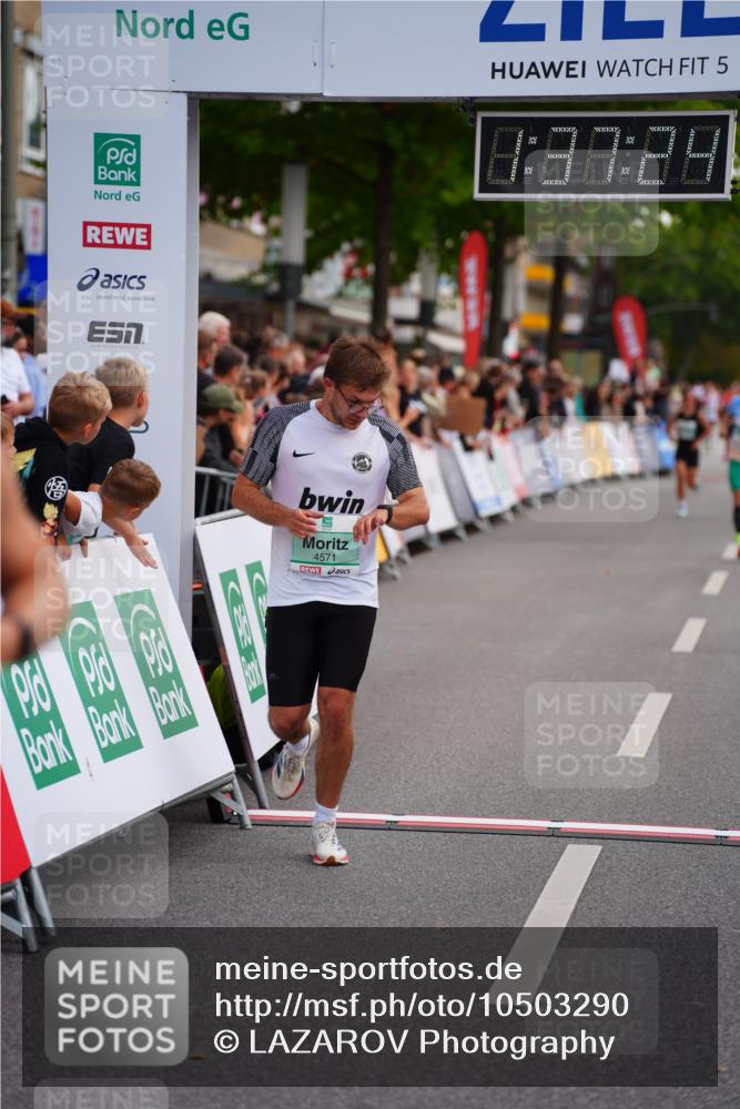 20.09.2026 - PSD Bank Halbmarathon LAZAROV Photography http://msf.ph/oto/10503290 20.09.2026 11:37:24 Ziel 1676, 2102, 3295, 3359, 4571 meine-sportfotos.de