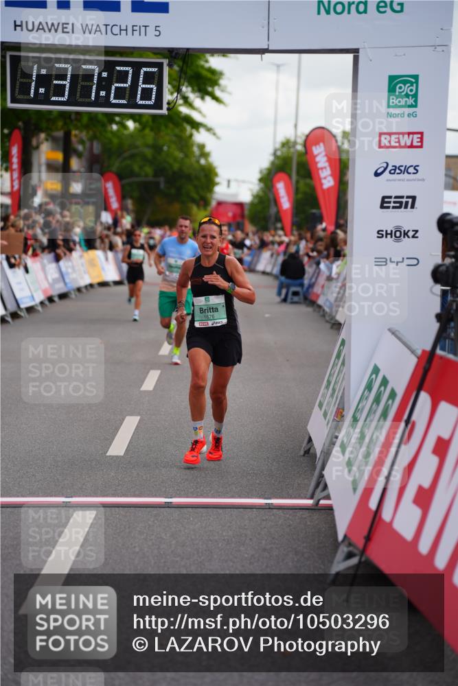 20.09.2026 - PSD Bank Halbmarathon LAZAROV Photography http://msf.ph/oto/10503296 20.09.2026 11:37:26 Ziel 1676, 3295, 3312, 4571 meine-sportfotos.de