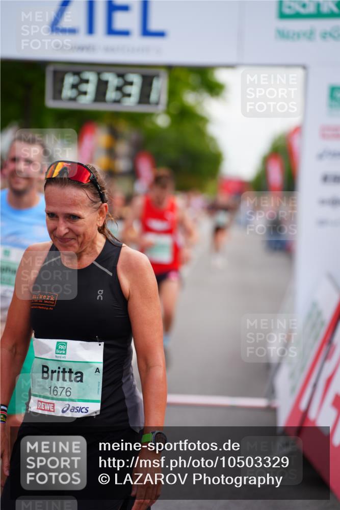 20.09.2026 - PSD Bank Halbmarathon LAZAROV Photography http://msf.ph/oto/10503329 20.09.2026 11:37:31 Ziel 1676, 3312, 3629, 4132, 4571 meine-sportfotos.de