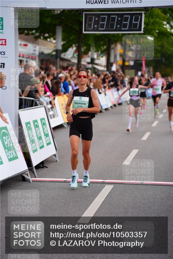 20.09.2026 - PSD Bank Halbmarathon LAZAROV Photography http://msf.ph/oto/10503357 20.09.2026 11:37:33 Ziel 1676, 1944, 2500, 2735, 3312, 3629, 4132 meine-sportfotos.de
