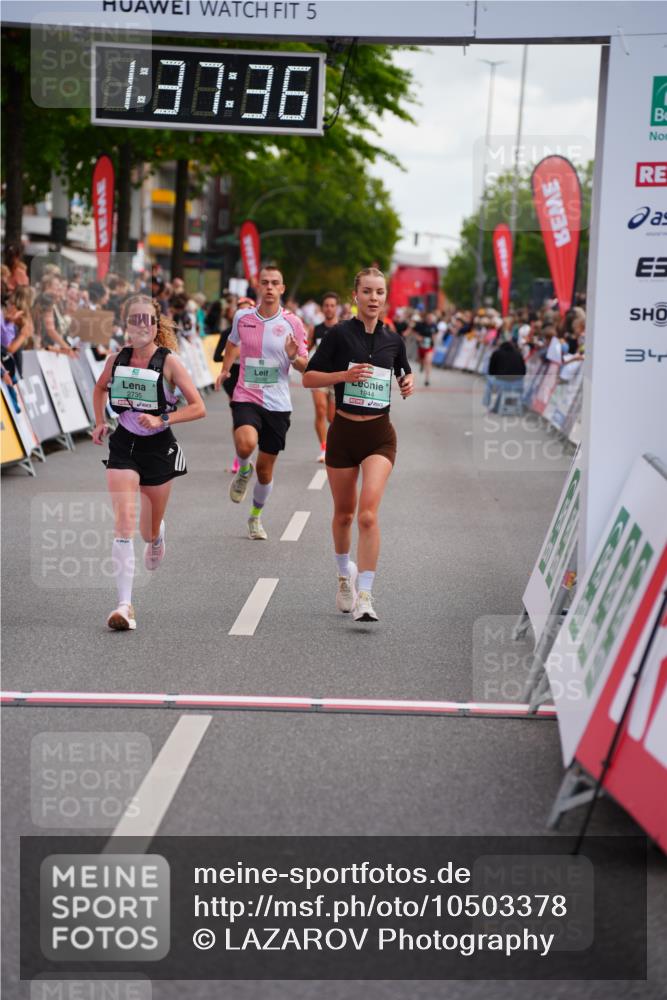 20.09.2026 - PSD Bank Halbmarathon LAZAROV Photography http://msf.ph/oto/10503378 20.09.2026 11:37:36 Ziel 1291, 1353, 1944, 2500, 2735, 3312, 3629, 4132 meine-sportfotos.de