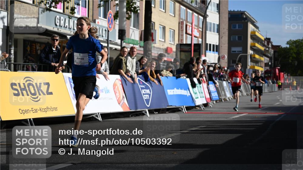 20.09.2026 - PSD Bank Halbmarathon J. Mangold http://msf.ph/oto/10503392 20.09.2026 10:27:23 Ziel 101, 201, 348, 372 meine-sportfotos.de