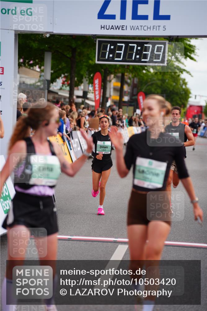 20.09.2026 - PSD Bank Halbmarathon LAZAROV Photography http://msf.ph/oto/10503420 20.09.2026 11:37:39 Ziel 1291, 1353, 1944, 2500, 2735, 3629, 4127, 4132 meine-sportfotos.de
