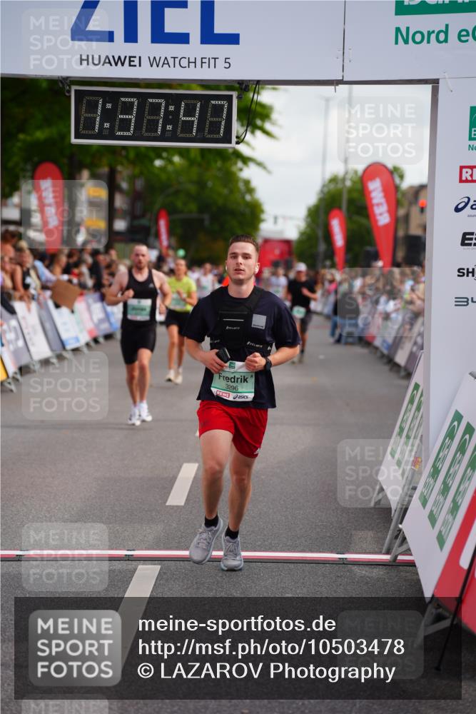 20.09.2026 - PSD Bank Halbmarathon LAZAROV Photography http://msf.ph/oto/10503478 20.09.2026 11:37:47 Ziel 1291, 1353, 3296, 4127, 4371, 4766 meine-sportfotos.de