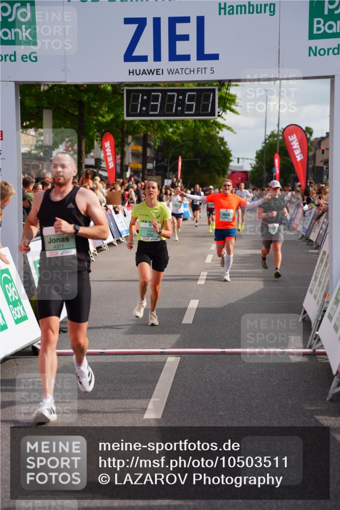 20.09.2026 - PSD Bank Halbmarathon LAZAROV Photography http://msf.ph/oto/10503511 20.09.2026 11:37:50 Ziel 1219, 3100, 3296, 4127, 4371, 4766 meine-sportfotos.de