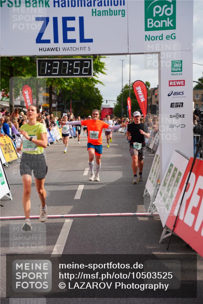 20.09.2026 - PSD Bank Halbmarathon LAZAROV Photography http://msf.ph/oto/10503525 20.09.2026 11:37:51 Ziel 1219, 3100, 3296, 4371, 4766 meine-sportfotos.de