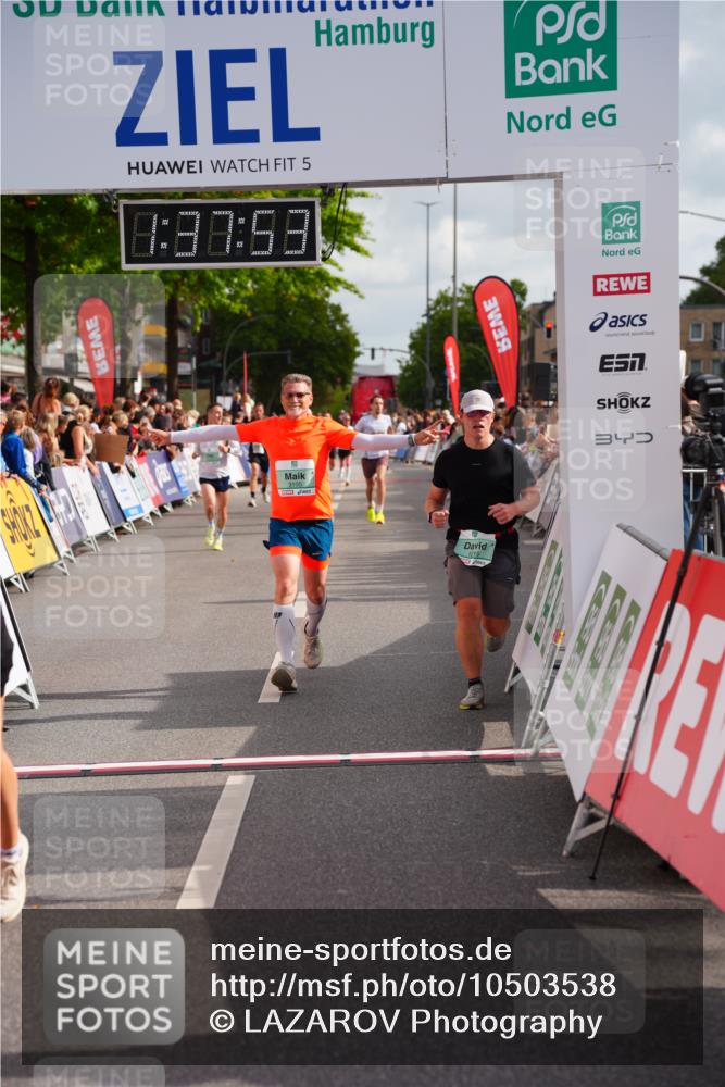 20.09.2026 - PSD Bank Halbmarathon LAZAROV Photography http://msf.ph/oto/10503538 20.09.2026 11:37:52 Ziel 1219, 3100, 3296, 4371, 4766 meine-sportfotos.de