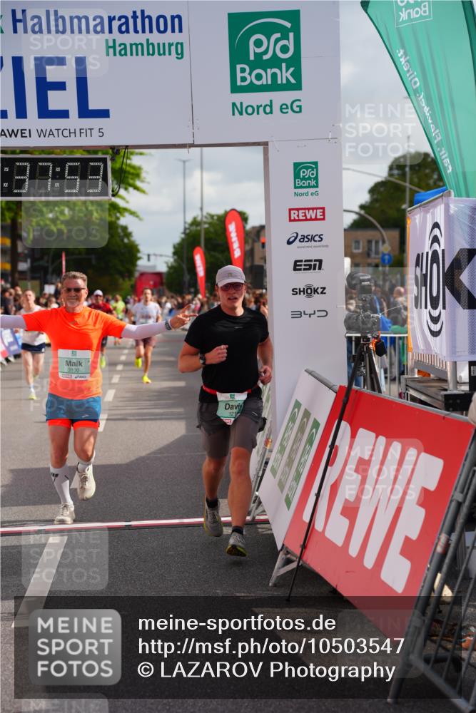 20.09.2026 - PSD Bank Halbmarathon LAZAROV Photography http://msf.ph/oto/10503547 20.09.2026 11:37:53 Ziel 1219, 3100, 3296, 4163, 4371, 4415, 4766 meine-sportfotos.de