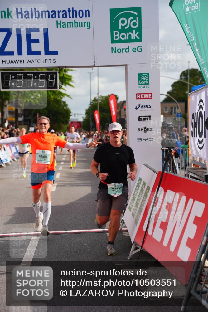 20.09.2026 - PSD Bank Halbmarathon LAZAROV Photography http://msf.ph/oto/10503551 20.09.2026 11:37:53 Ziel 1219, 3100, 3296, 4163, 4371, 4415, 4766 meine-sportfotos.de