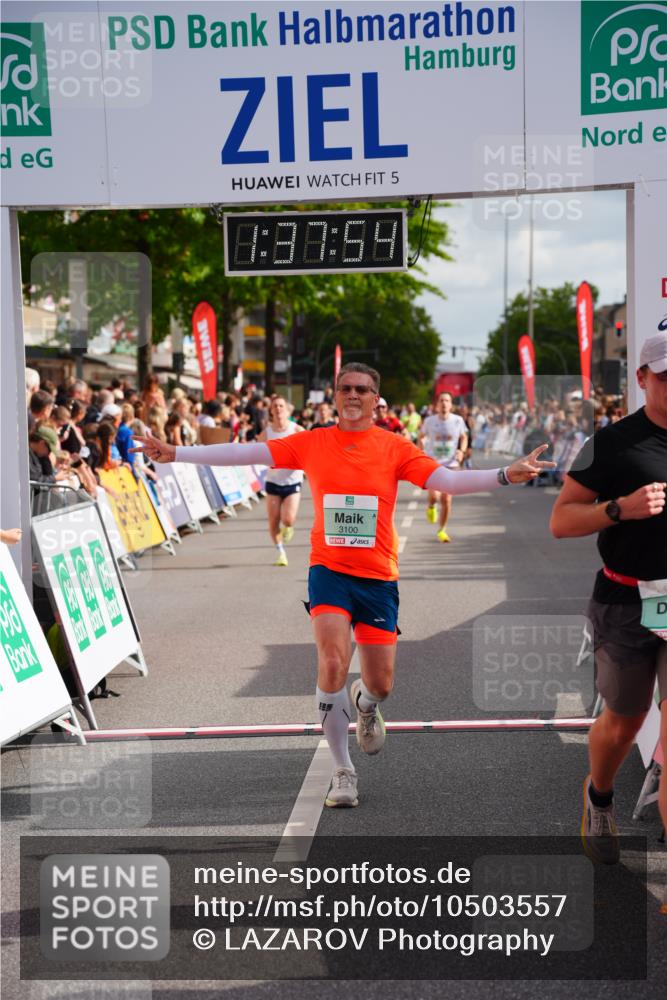 20.09.2026 - PSD Bank Halbmarathon LAZAROV Photography http://msf.ph/oto/10503557 20.09.2026 11:37:54 Ziel 1219, 3100, 3296, 4163, 4371, 4415, 4766 meine-sportfotos.de