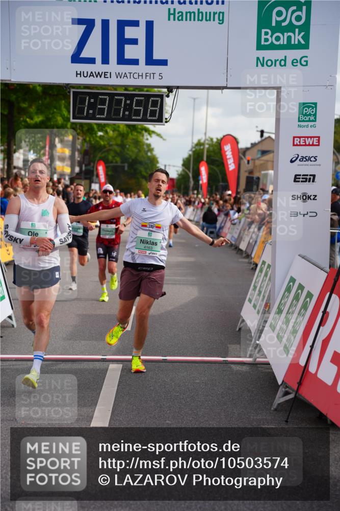 20.09.2026 - PSD Bank Halbmarathon LAZAROV Photography http://msf.ph/oto/10503574 20.09.2026 11:37:57 Ziel 1219, 2161, 3100, 4163, 4371, 4415, 4437, 4766 meine-sportfotos.de