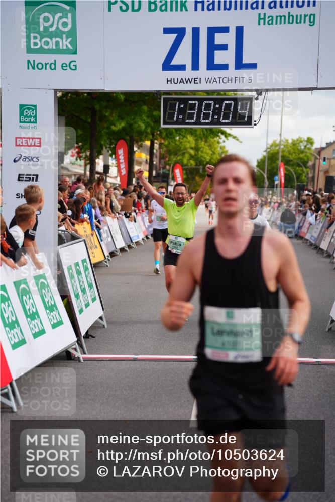 20.09.2026 - PSD Bank Halbmarathon LAZAROV Photography http://msf.ph/oto/10503624 20.09.2026 11:38:03 Ziel 1062, 1187, 2161, 3164, 4163, 4197, 4415, 4437 meine-sportfotos.de
