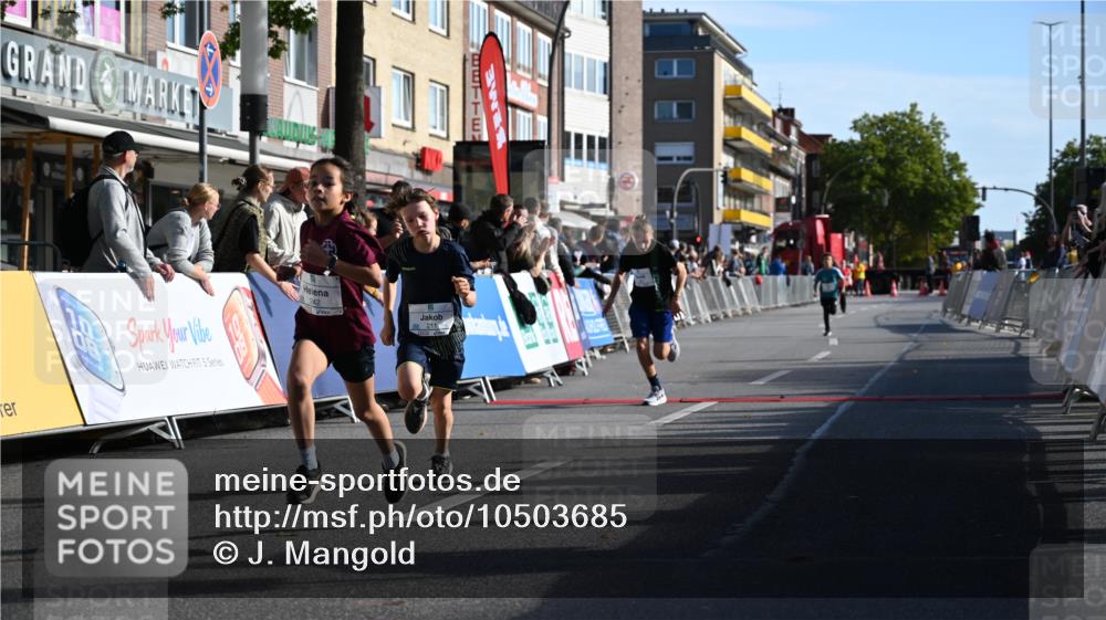 20.09.2026 - PSD Bank Halbmarathon J. Mangold http://msf.ph/oto/10503685 20.09.2026 10:28:51 Ziel 206, 211, 242, 258, 301, 354 meine-sportfotos.de
