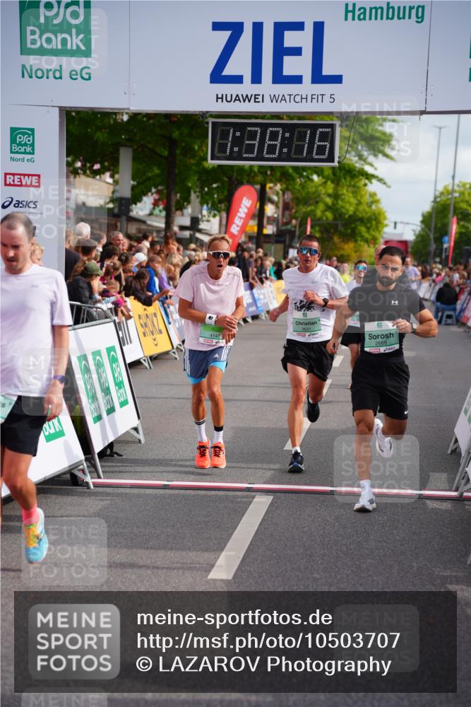 20.09.2026 - PSD Bank Halbmarathon LAZAROV Photography http://msf.ph/oto/10503707 20.09.2026 11:38:16 Ziel 2668, 2673, 3095, 3631, 3990, 4147 meine-sportfotos.de