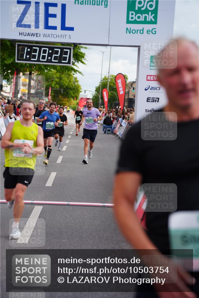 20.09.2026 - PSD Bank Halbmarathon LAZAROV Photography http://msf.ph/oto/10503754 20.09.2026 11:38:23 Ziel 1036, 2668, 2673, 2691, 3464, 3631, 3990, 4147, 4344, 4767 meine-sportfotos.de