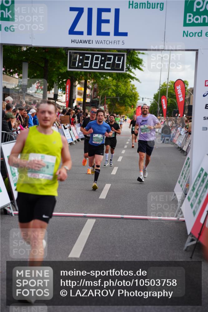 20.09.2026 - PSD Bank Halbmarathon LAZAROV Photography http://msf.ph/oto/10503758 20.09.2026 11:38:24 Ziel 1036, 2668, 2673, 2691, 3464, 3631, 3990, 4147, 4344, 4767 meine-sportfotos.de