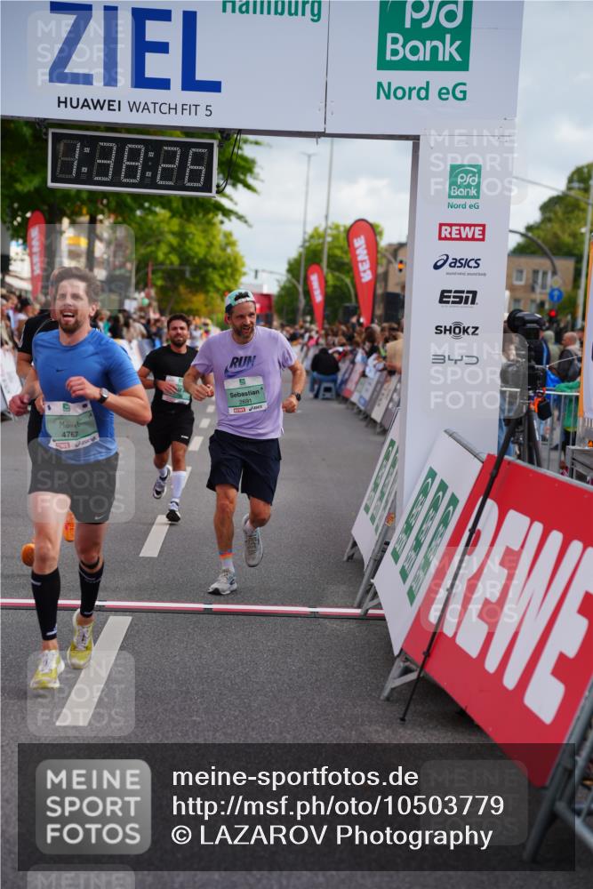 20.09.2026 - PSD Bank Halbmarathon LAZAROV Photography http://msf.ph/oto/10503779 20.09.2026 11:38:25 Ziel 1036, 2673, 2691, 3464, 3990, 4344, 4767 meine-sportfotos.de