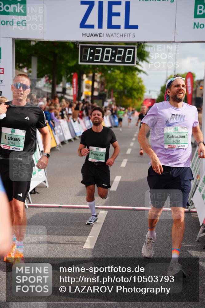 20.09.2026 - PSD Bank Halbmarathon LAZAROV Photography http://msf.ph/oto/10503793 20.09.2026 11:38:27 Ziel 1036, 1915, 2691, 3464, 4344, 4767 meine-sportfotos.de