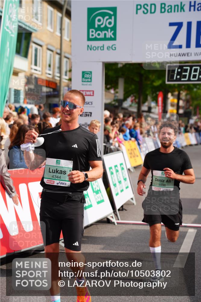 20.09.2026 - PSD Bank Halbmarathon LAZAROV Photography http://msf.ph/oto/10503802 20.09.2026 11:38:28 Ziel 1036, 1915, 2691, 3464, 4344, 4767 meine-sportfotos.de